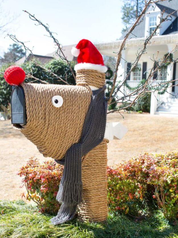 Reindeer Mailbox | Best Mailbox Landscaping Ideas