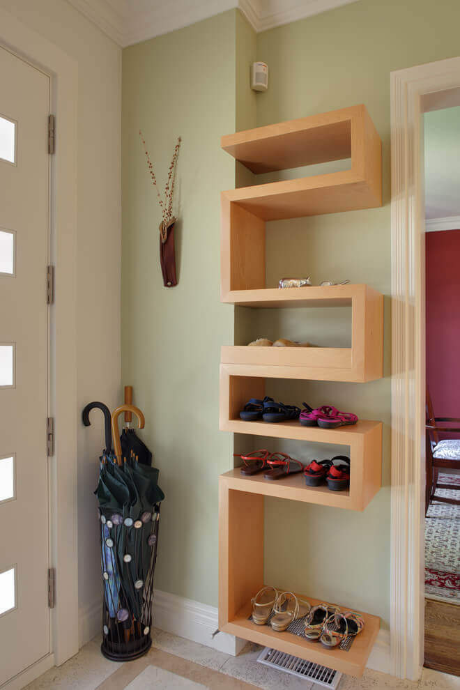 Wall-mounted shelving | Best Small Entryway Decor & Design Ideas | Small Mudroom Ideas | FarmFoodFamily.com