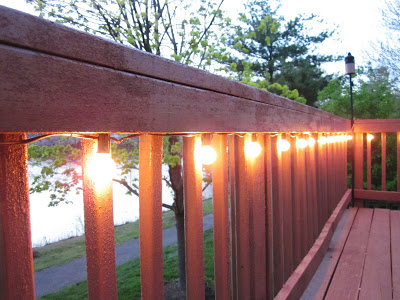 Bulb lighting deck | Trending & Vintage Porch Lighting Ideas & Designs | FarmFoodFamily.com