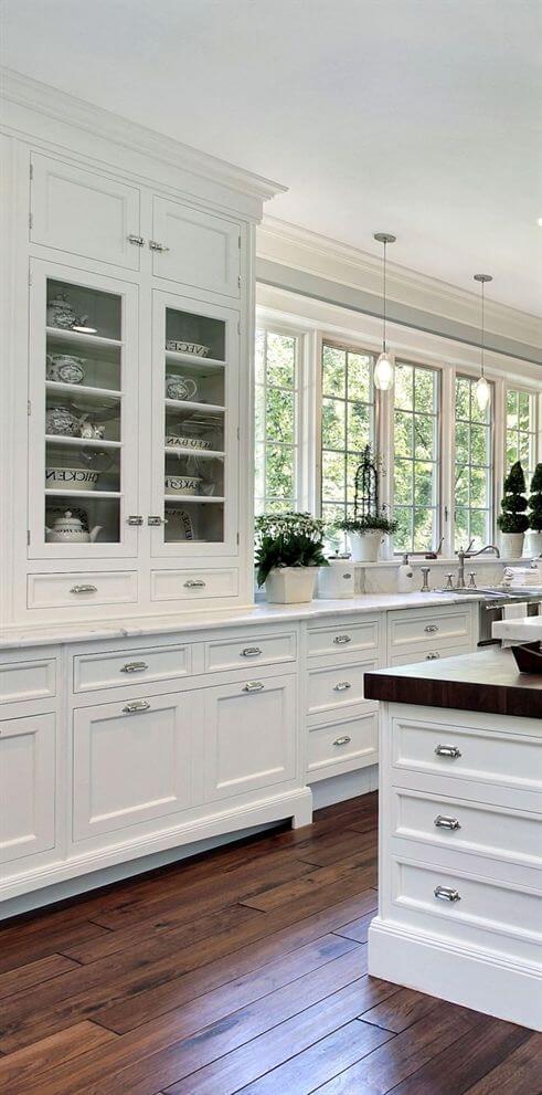 Elegant White Kitchen Cabinets Decor Ideas For Farmhouse Style Design | Best White Kitchen Cabinet Decor Ideas
