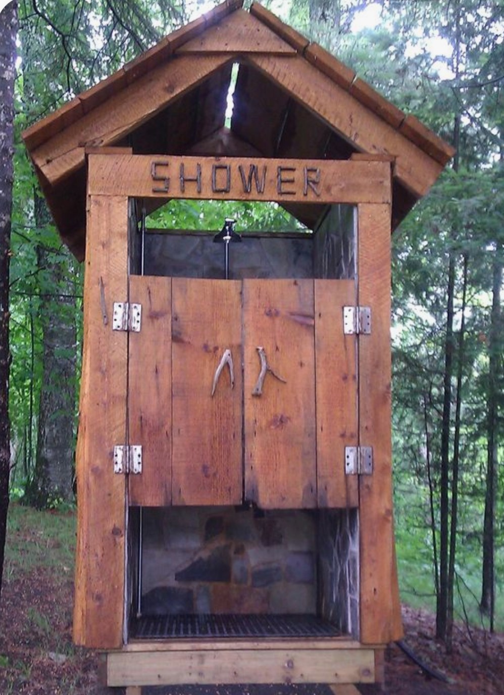 23 outdoor shower ideas