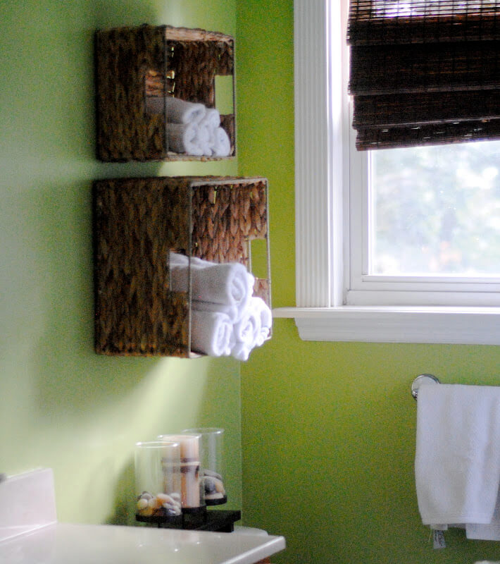 5 minutes towel storage | Best Small Bathroom Storage Designs & Ideas