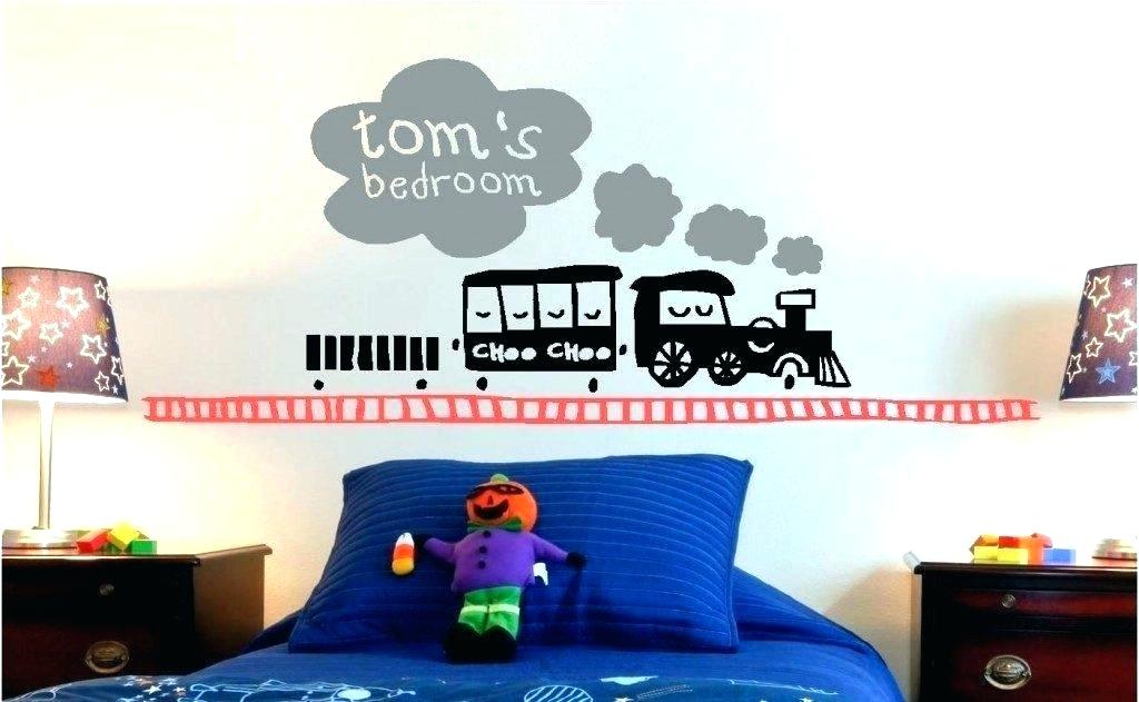 Train decor for toddler room | Decorating a Train Theme Nursery or Bedroom