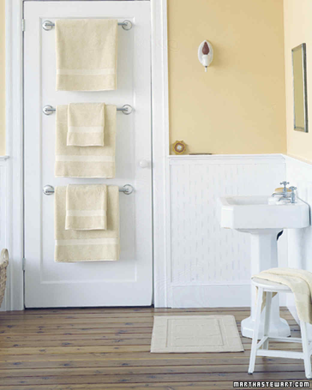 Towel Bar Trio | Best Small Bathroom Storage Designs & Ideas