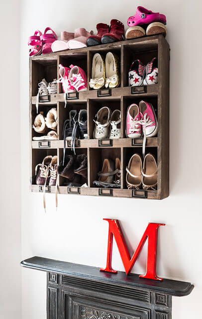 Wooden Pallet Shelves | Smart Shoe Storage Ideas & Designs For Any Zoom Size