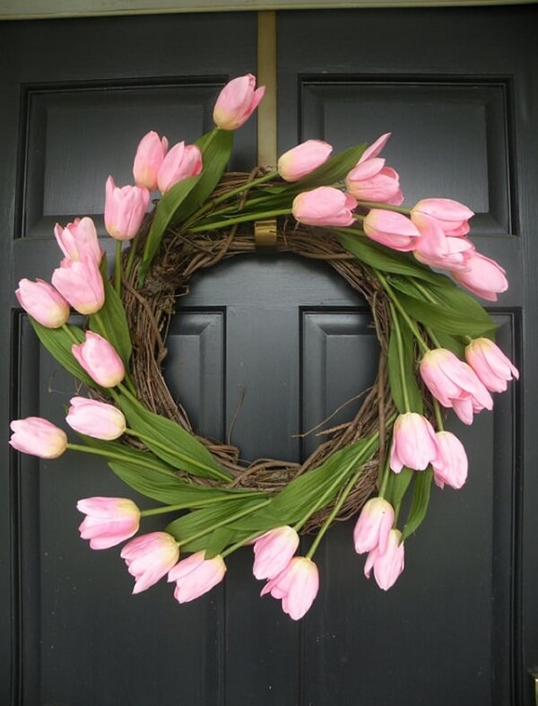 Easter Wreath Tender Pink Tulips | Best DIY Easter Wreath Ideas & Designs