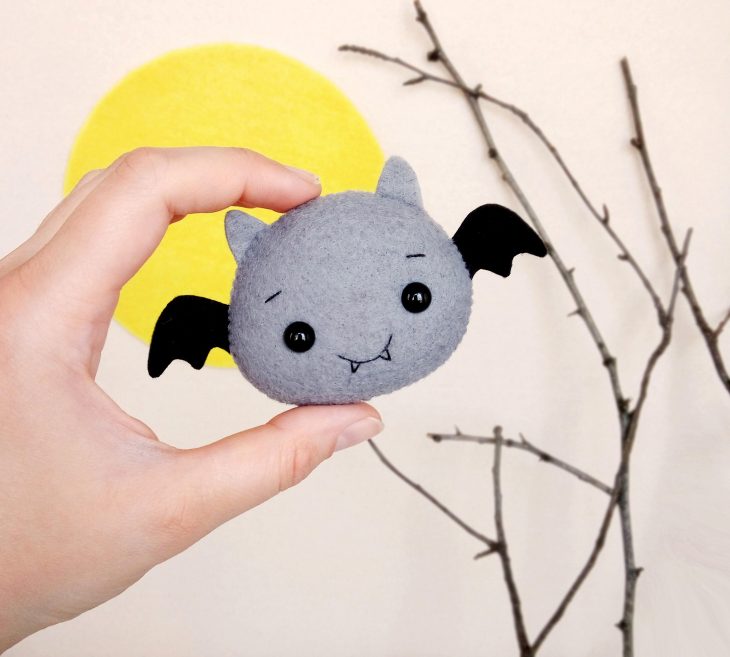 Bat ornament for halloween
