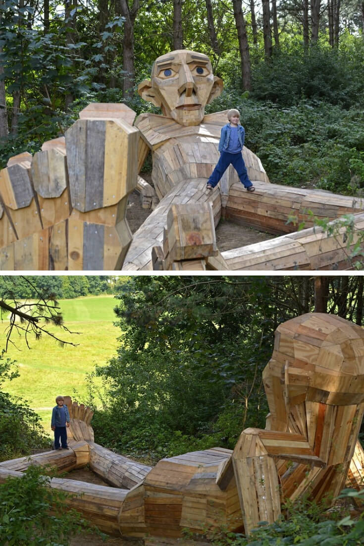 giant wooden sculptures