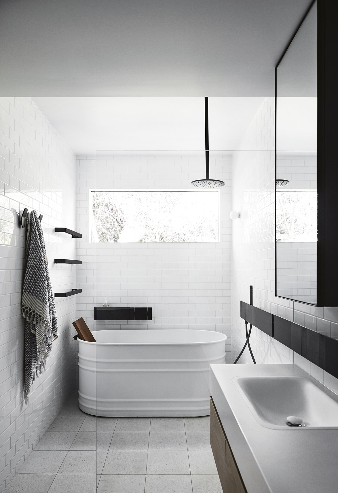 20 white bathroom ideas
