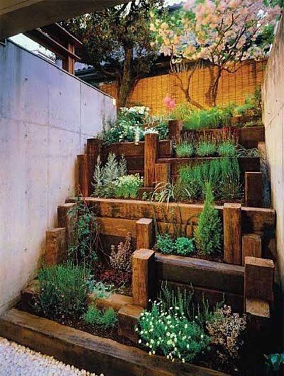 Sloped Backyard Landscaping Ideas, What To Do With A Small Sloping Garden