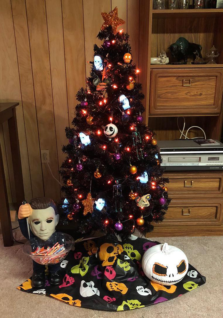 14 Halloween trees for people who already got bored of Christmas