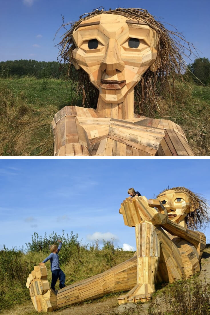 giant wooden sculptures