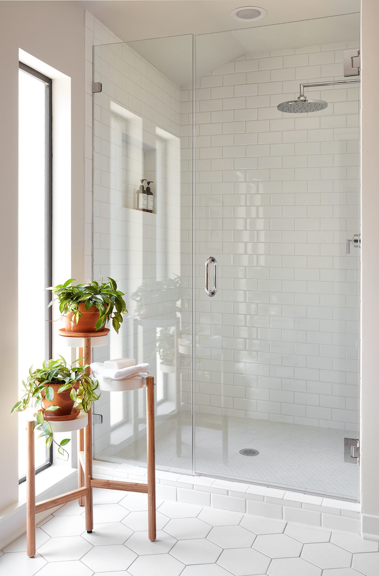 8 white bathroom ideas