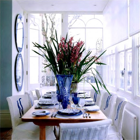 Classic eclectic dining room interior design
