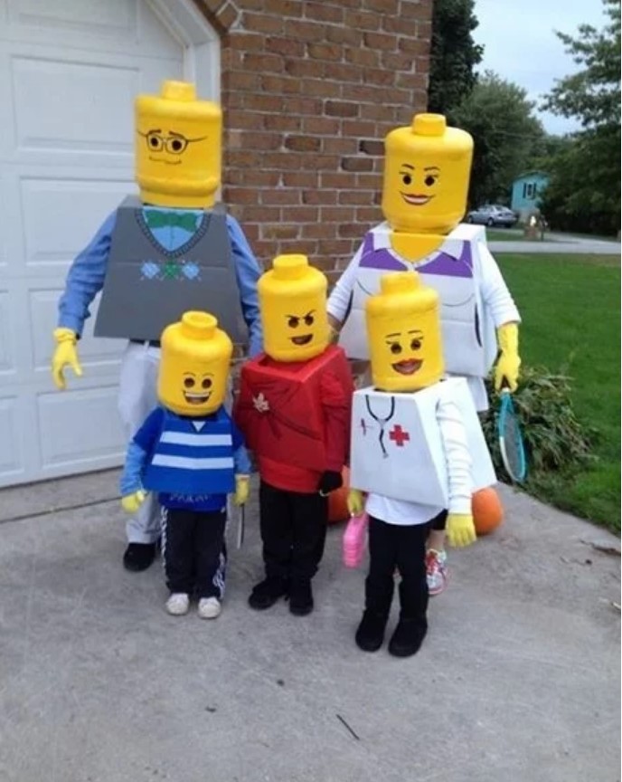 10 halloween costumes for families