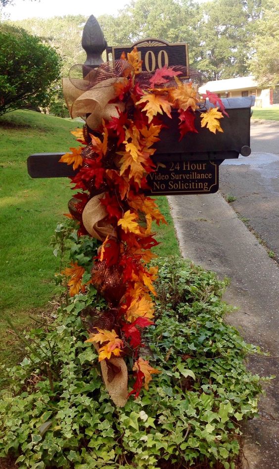 13 fall yard decorations with leaves