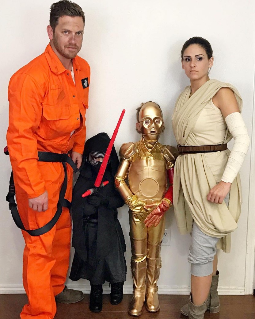 13 halloween costumes for families