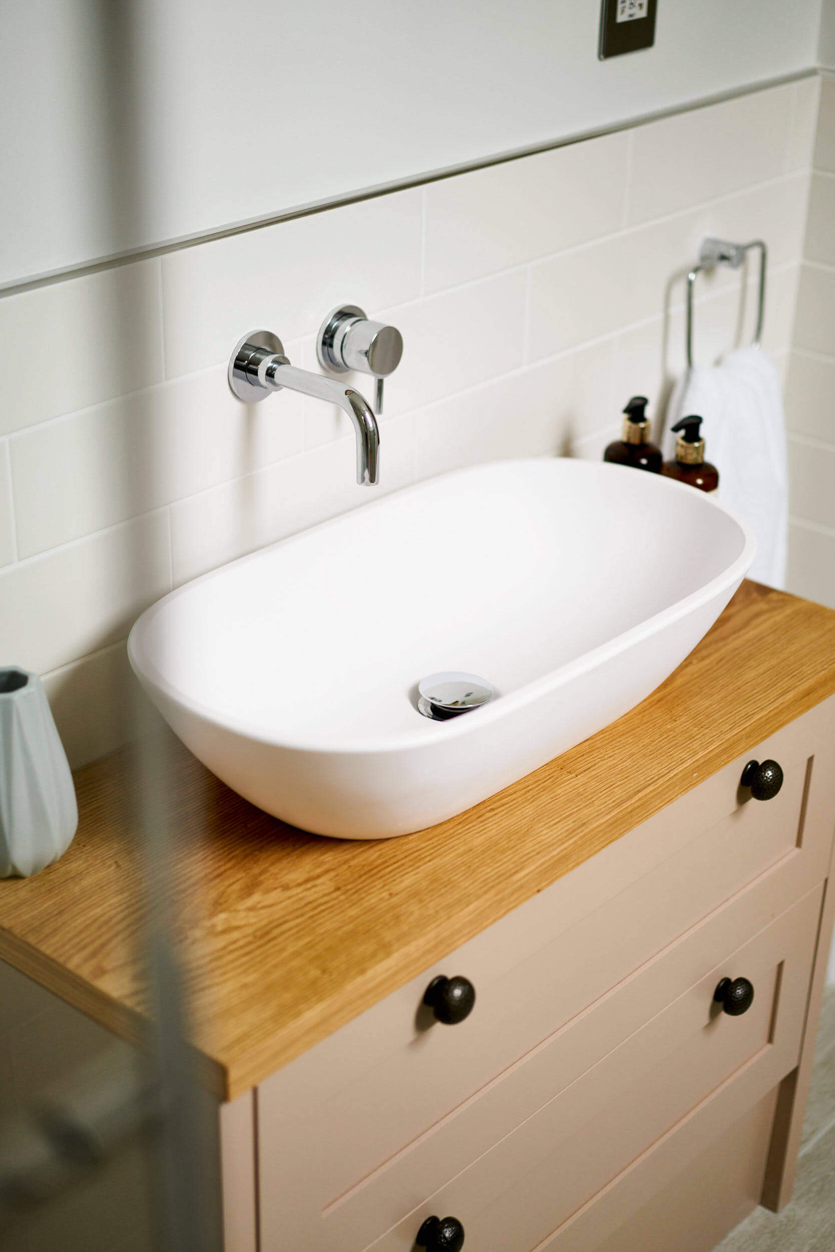 15 contemporary small bathroom ideas