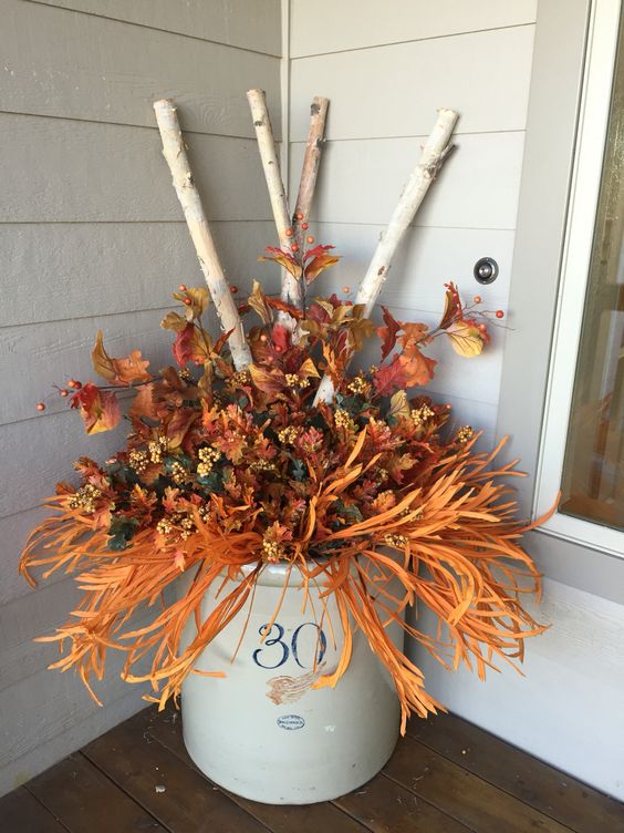 17 fall yard decorations with leaves
