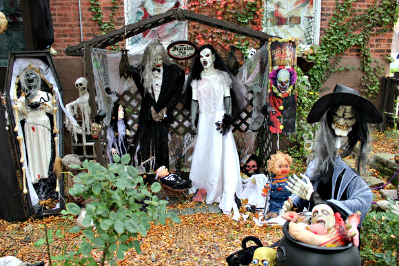 17 scary halloween decorations