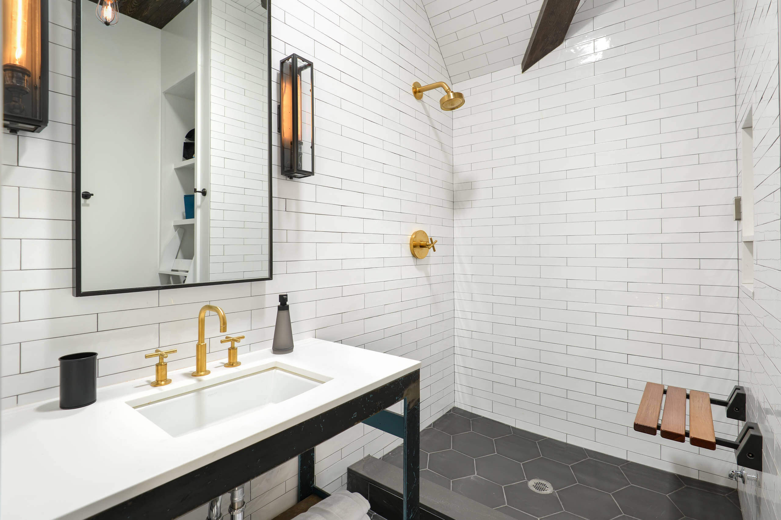 18 contemporary bathroom faucet designs