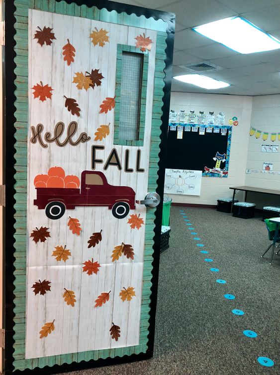 2 halloween decorations for classroom