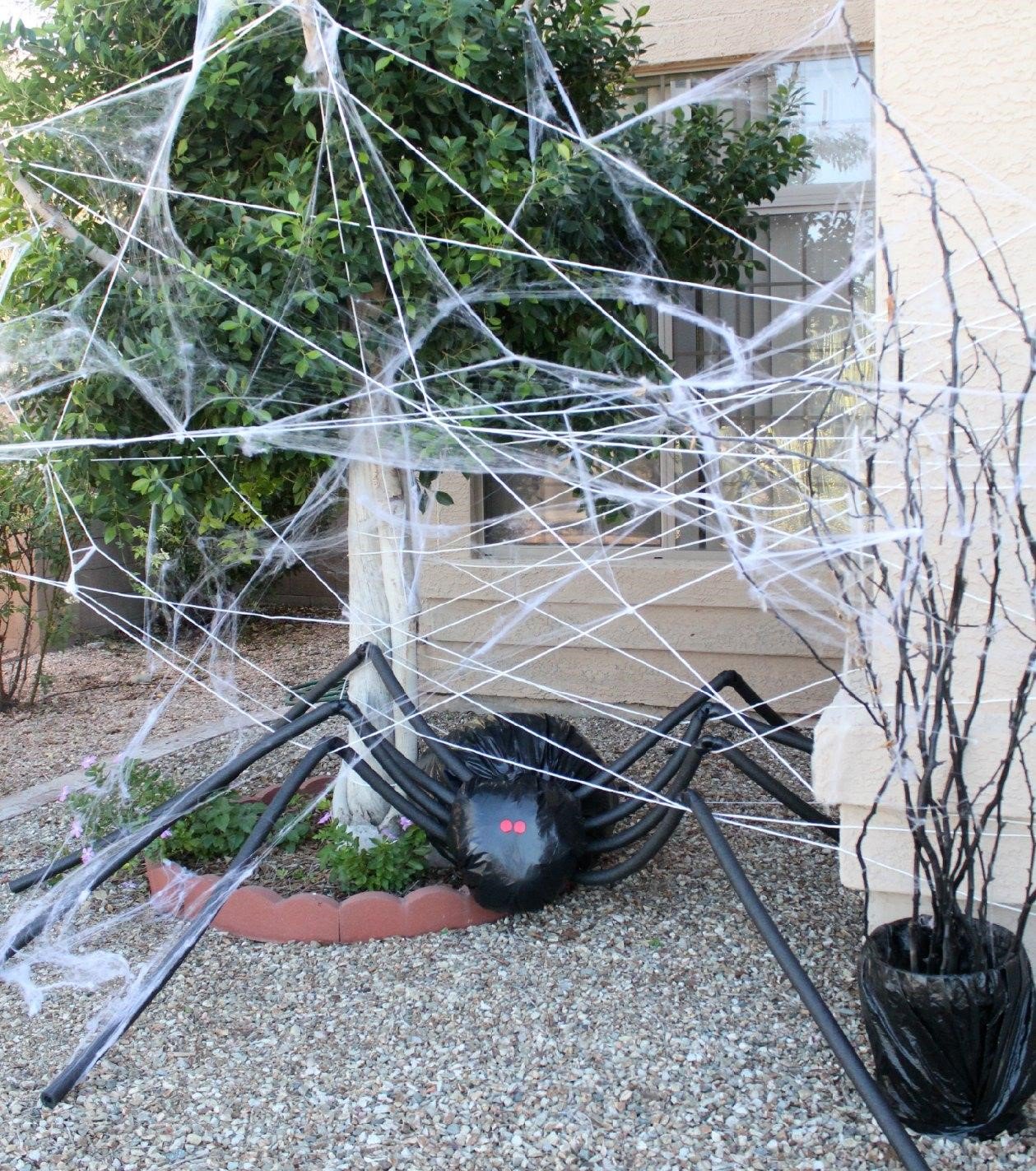 5 scary halloween decorations