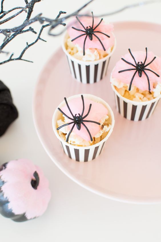 13 haunted halloween party decorations