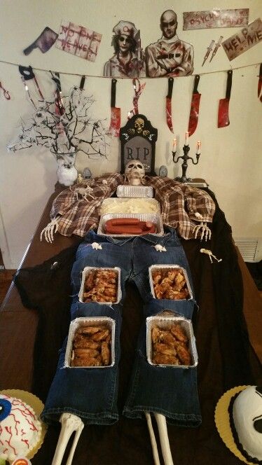 21 haunted halloween party decorations