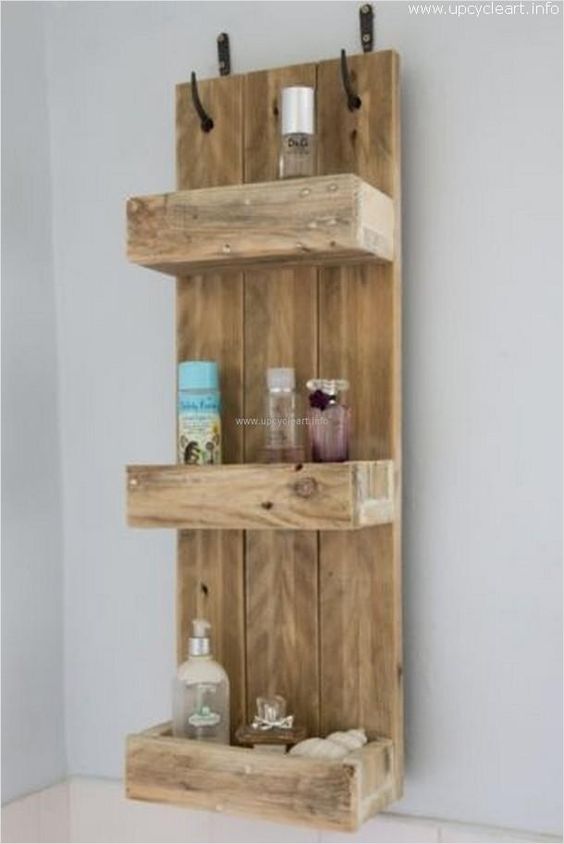 3 bathroom pallet projects