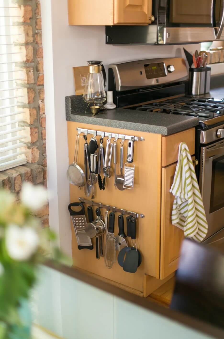 20 clutter free kitchen countertop ideas