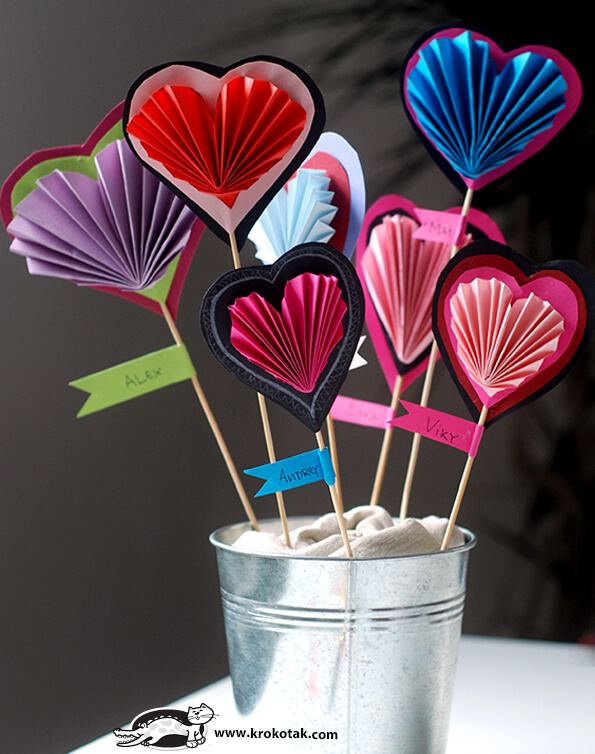 Folded paper heart | Heart-Shaped Crafts For Valentine's Day