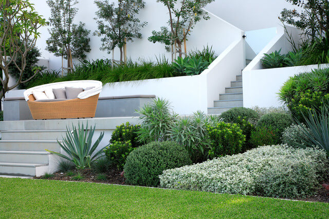 24 terraced front yard garden ideas