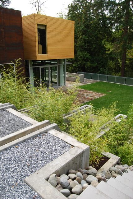 25 terraced front yard garden ideas