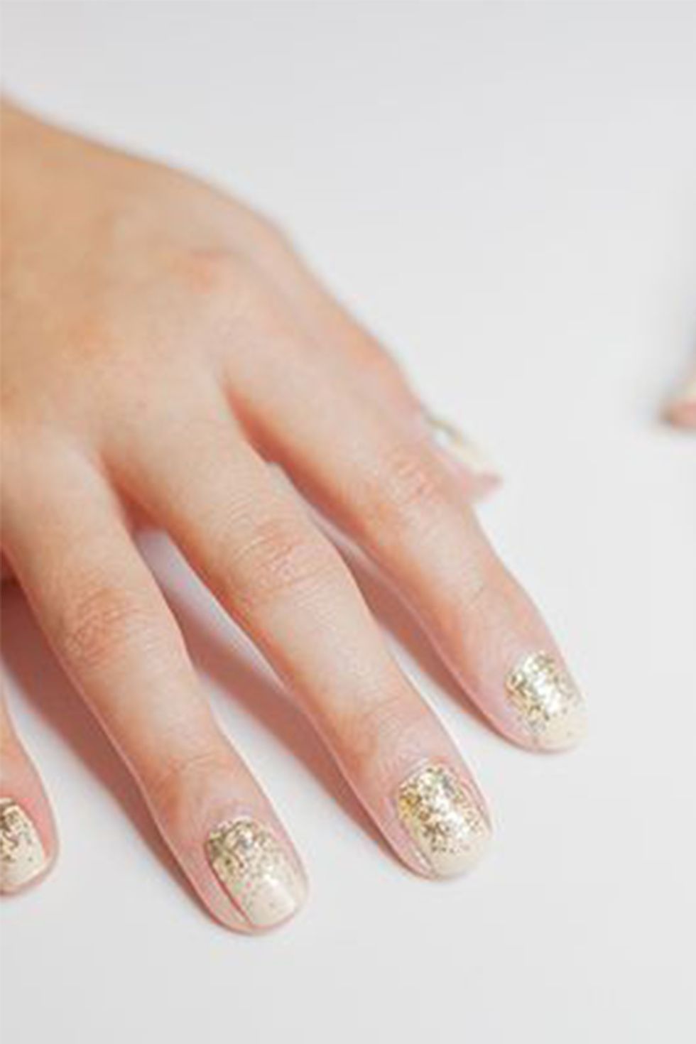 8 glitter nail designs
