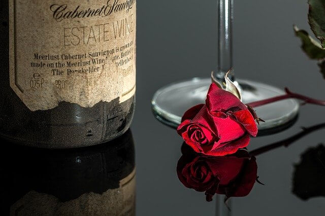 rose wine valentine