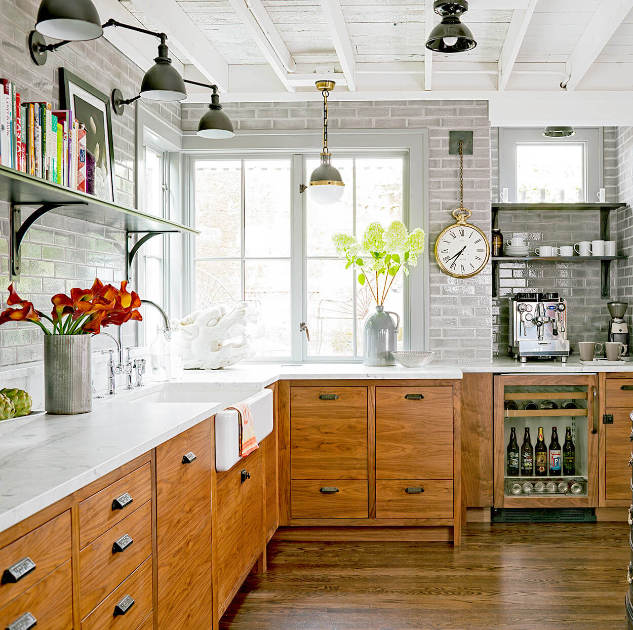 7 farmhouse kitchen with wood cabinets