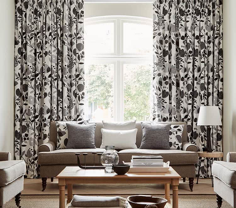 Color Curtains Go Best With Gray Walls, White Curtains Gray Couch
