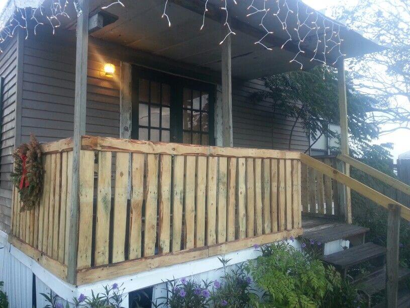 3 pallet porch railing