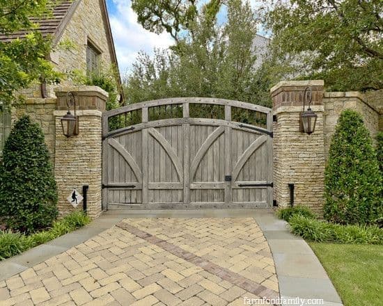 28 farmhouse style driveway gate ideas