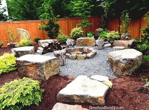 10 landscaping ideas with mulch and rocks