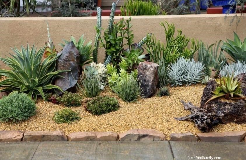 4 landscaping ideas with mulch and rocks