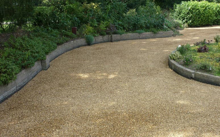 8 tar and chip driveway ideas 1