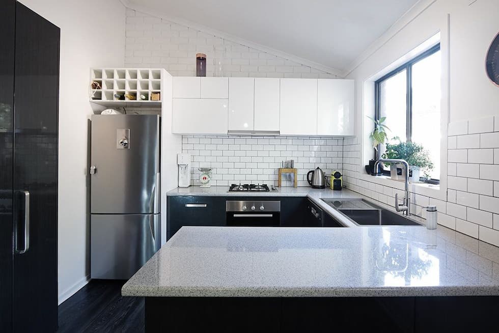40 Best Kitchen Backsplash Ideas, Subway Tile Backsplash Ideas With White Cabinets