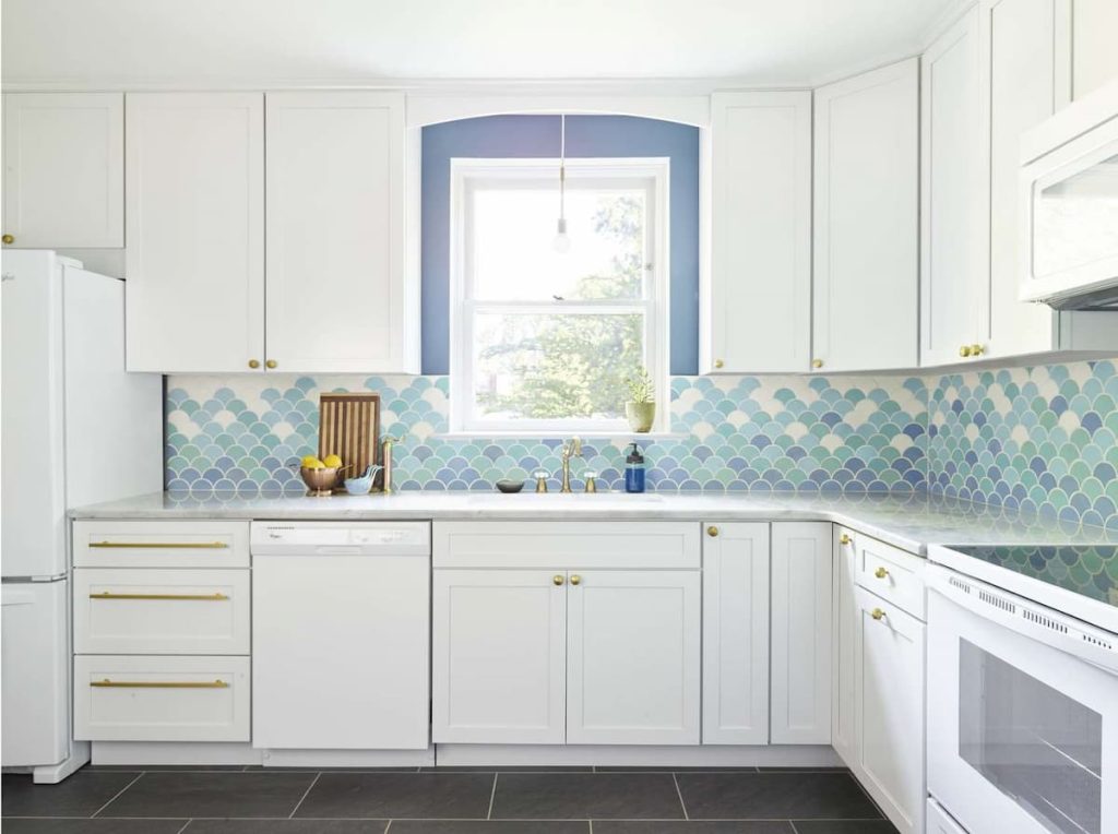 27 kitchen backsplash ideas for white cabinets
