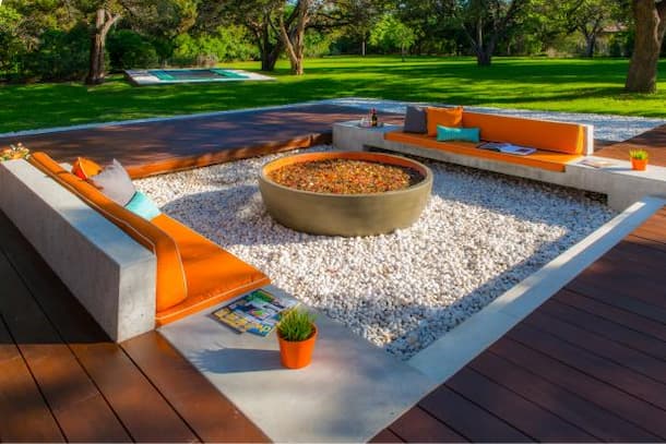 Floating Deck Ideas For Your Backyard, Floating Deck With Fire Pit Ideas