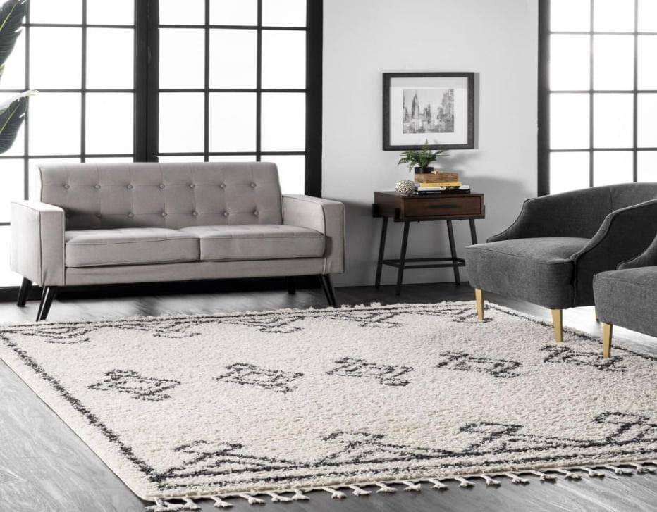 1 color rug goes with gray couch