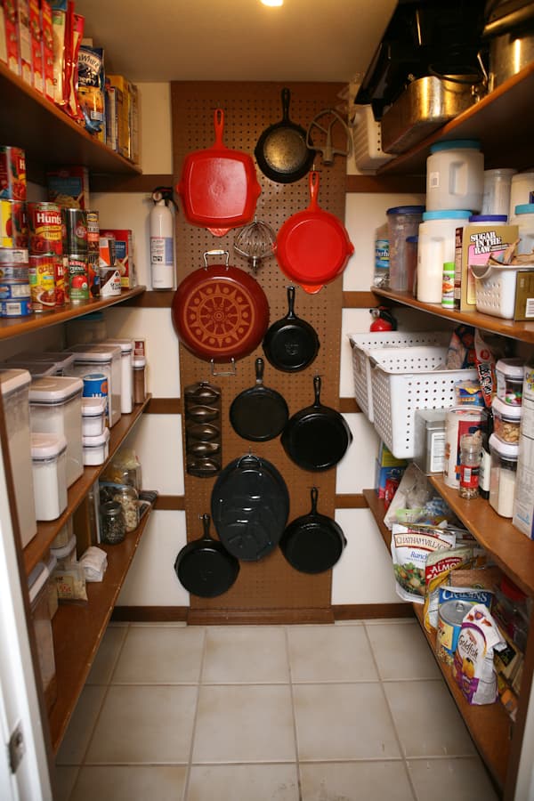 16 kitchen pantry shelving ideas