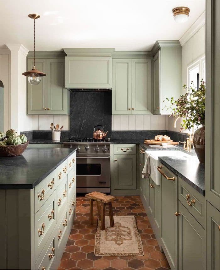 What Color Cabinets With Black Granite, What Colors Go With Dark Green Countertops