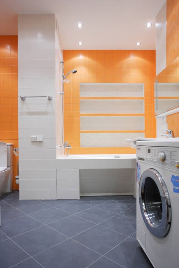 19 orange color walls go with gray tile bathroom 2